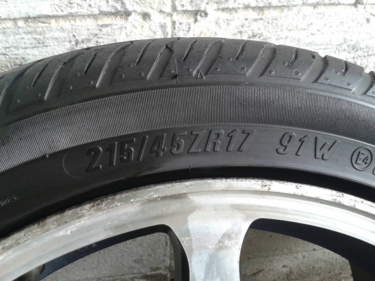 ขอบ17นิ้ว4รู100/114 พร้อมยาง ชุดนี้ ราคา 6400 บาท ขอบ17นิ้ว4รู100/114 พร้อมยาง ชุดนี้ ราคา 6400 บาท