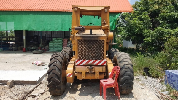 ขาย รถเกรด KOMATSU รถใช้งานได้ทุกระบบ เครื่องดี เกียร์ดี ปั้มดี เอกสารใบซื้อขาย