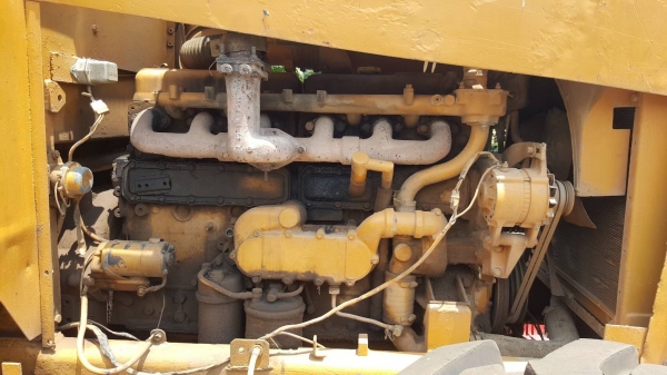 ขาย รถเกรด KOMATSU รถใช้งานได้ทุกระบบ เครื่องดี เกียร์ดี ปั้มดี เอกสารใบซื้อขาย