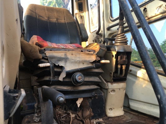 CAT320 เล่มทะเบียนรถพร้อมใช้เครื่องเดิมปั้มเดิมช่วงล่างดี