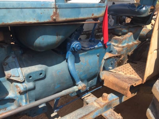 FORD 6600 ราคา 265,000 บาท เครื่อง T3 เกียร์ดี (ใบมีดหน้า -หาง 7 ) เอกสารเล่มทะเบียน รถอยู่ จ.ร้อยเอ