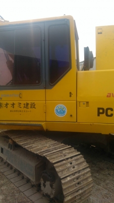 รถแม็คโคร komatsu 100 รุ่น 5 สภาพพร้อมใช้งาน