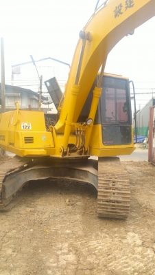 รถแม็คโคร komatsu 100 รุ่น 5 สภาพพร้อมใช้งาน