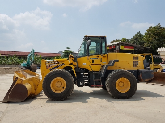 ขายรถตักล้อยาง ยี่ห้อ KOMATSU WA320-5L นำเข้าจาก USA แท้ 100\% สภาพสวย ไม่เคยใช้งานในไทย ขายรถตักล้อยาง ยี่ห้อ KOMATSU WA320-5L นำเข้าจาก USA แท้ 100\% สภาพสวย ไม่เคยใช้งานในไทย