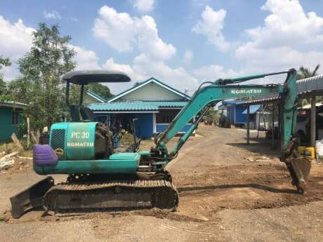 KOMATSU PC30-7+KUBOTA+เทนเลอร์ลาก