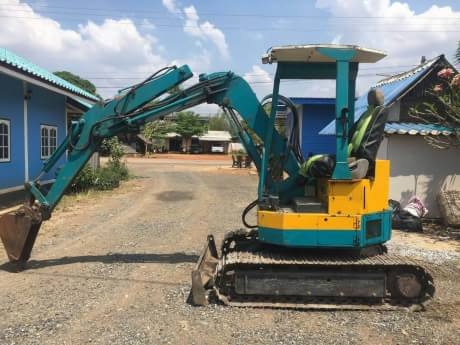 KOMATSU PC30-7+KUBOTA+เทนเลอร์ลาก