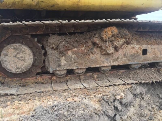 KOMATSU PC100-6 ราคา 695,000 บาท เครื่องดั ปั้มดี โช่หนา เอวแน่น ไฟฟ้าครบ เอกสารชื้อขาย.   รถอยู่ จ.นครพนม โทร&amp;ไอดีไลน์ 0610710295
