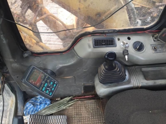 KOMATSU PC100-6 ราคา 695,000 บาท เครื่องดั ปั้มดี โช่หนา เอวแน่น ไฟฟ้าครบ เอกสารชื้อขาย.   รถอยู่ จ.นครพนม โทร&amp;ไอดีไลน์ 0610710295