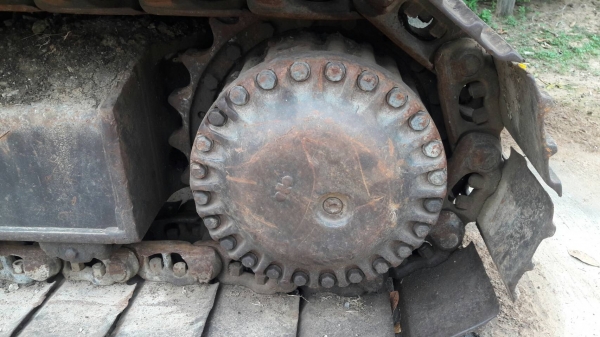 ขายด่วน  แบคโฮ komatsu  200-3  ขายราคา 340,000