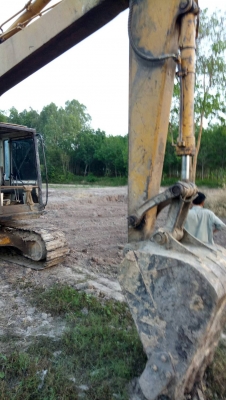 ขายด่วน KOMATSU PC 120-3 สภาพพร้อมใช้งาน เครื่องเดิม ปั้มเดิม เครื่องปั้มดี พร้อม ทำงาน โซ่ช่วงสวย เอวแน่น ตัวเดินดี แรง รถทำงานไม่โหลด ไม่รัอน ใช้งานปกติ อยู่ทุกวัน เอกสารสัญญาซื้อขาย