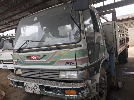 ขายรถHINO เครน3ตัน50 195  แรง