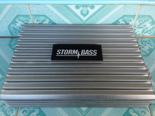 แอมป์คลาสดี STORM BASS มือสองสภาพสวย ไม่เคยแกะเปิดฝา เดิมๆไม่เคยซ่อม ใช้งานปกติ เบสดี ไม่กินไฟ ขับ10&quot;-12&quot;หล่อว้อยไม่เกิน2.5&quot;ได้ ขาย 2350 บาท สนใจ0892425454 อยู่สระบุรี