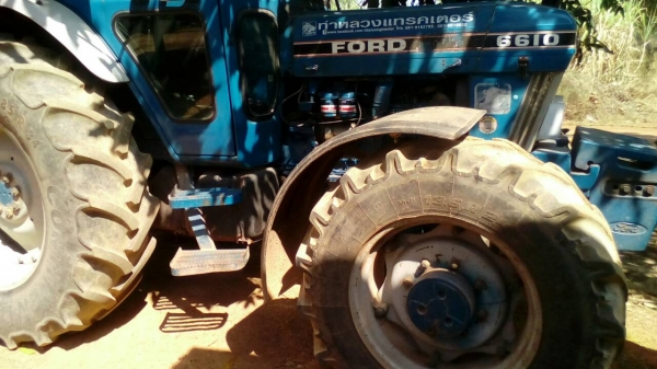 ขายรถไถFord6610เก๋ฃแอร์2เพลาสภาพสวยพร้อมใช้ ต่อคุณอ๊อฟพิจิตร086-737-9991 ขายรถไถFord6610เก๋ฃแอร์2เพลาสภาพสวยพร้อมใช้ ต่อคุณอ๊อฟพิจิตร086-737-9991