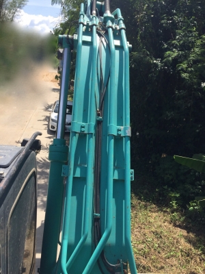รถแบคโฮ KOBELCO SK200 - 8 / ( ซุปเปอร์ XM. ) , ( รถทำงาน 4,xxx ชม. ) สนใจติดต่อ 081 - 6079515