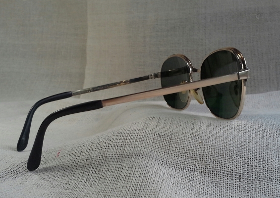 แว่นตาอิตาเลียนโกลด์ฟิลด์ ยุค &#039;60s  โมเดลยุคแรกของโบรว์ไลน์ &#039;คิ้วทอง&#039;  Vintage ORO OCCHIALI handmade in Italy  14 K