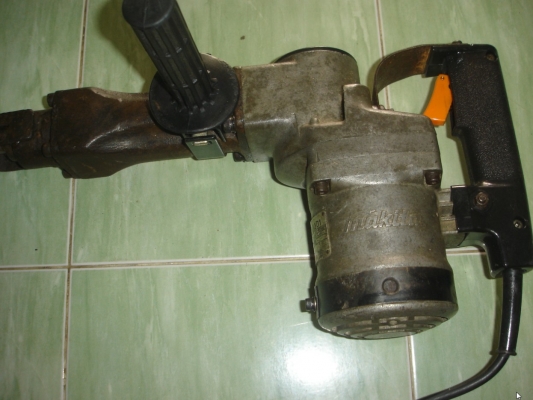 ขายสกัดไฟฟ้า (แย็ก) makita รุ่น HM1201