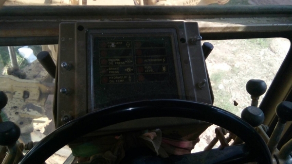 ขาย 1,750,000 CAT 140 G เครื่องไดเร็คดี เกียร์แรง เอวแน่น เล่มทะเบียน รถสวยพร้อมใช้