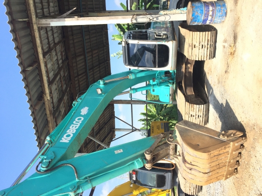 Kobelco sk200-6 super  YN 09- 36185 เช็ครั่วซึมหมดแล้ว สภาพพร้อมใช้ แอร์ รถเดิมๆ รถสวย ราคา 1450000 สนใจติดต่อสอบถามรายละเอียดได้ที่คุณเบียร์ 0802719535