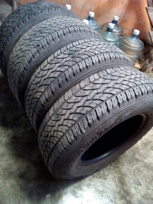 235/70R16  YOKOHAMA GEOLENDER H/T-S ชุด 4 เส้น สวย หนา ใช้น้อย  tel.063-286-3551 ,081-427-3941