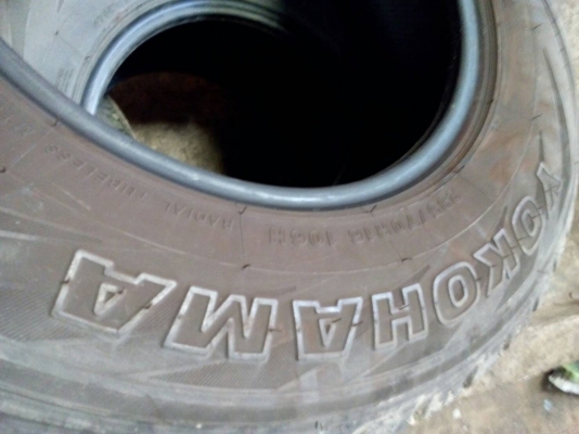 235/70R16  YOKOHAMA GEOLENDER H/T-S ชุด 4 เส้น สวย หนา ใช้น้อย  tel.063-286-3551 ,081-427-3941