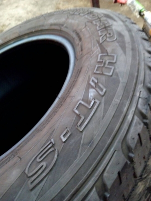 235/70R16  YOKOHAMA GEOLENDER H/T-S ชุด 4 เส้น สวย หนา ใช้น้อย  tel.063-286-3551 ,081-427-3941