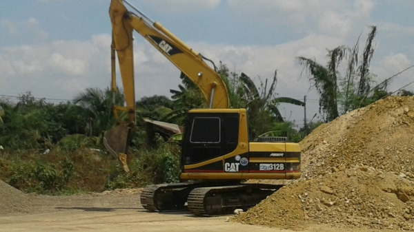 Cat 312 B รถเก่านอก เอกสารใบอินวอย รถสวย สภาพพร้อมใช้งาน เช็ครั่วซึมหมดแล้ว แอร์เย็น รถเดิมๆ สนใจติดต่อสอบถามรายละเอียดได้ที่คุณเบียร์ 0802719535