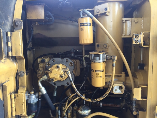 Cat 312 B รถเก่านอก เอกสารใบอินวอย รถสวย สภาพพร้อมใช้งาน เช็ครั่วซึมหมดแล้ว แอร์เย็น รถเดิมๆ สนใจติดต่อสอบถามรายละเอียดได้ที่คุณเบียร์ 0802719535