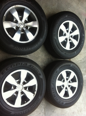 แม๊ก16/6รู ยางBs&#039;245/70/16ปี14&gt; สนใจคุย-0879050181-0995357594 ยุ้นคับ...ส่งได้ทั่วไทย!!