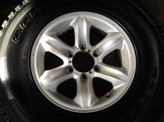 ขายล้อเล็บเหยี่ยวแท้ ISUZU 4 WD พร้อมยาง AT