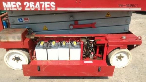 รถกระเช้า MEC 2647ES พิเศษจาก278,000 เหลืิอ190,000 บาท รหัสสินค้า : 81004681 www.nihonmono.com