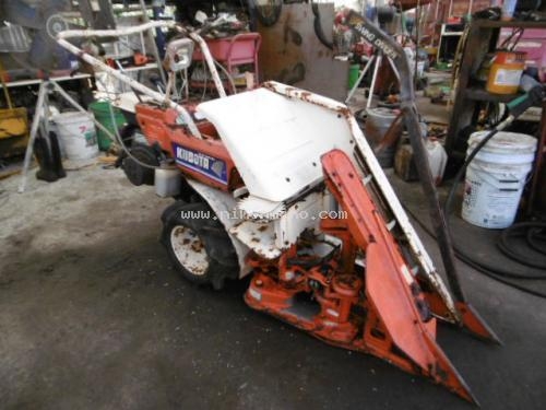 ราคาพิเศษ12,000 บาท!! รถเกี่ยวข้าวเดินตาม KUBOTA HF30 รหัสสินค้า : 80803395 www.nihonmono.com