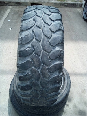 235/75R15  SAVERO M/T GT RADIAL  มี 1 เส้น  tel.063-286-3551 ,081-427-3941