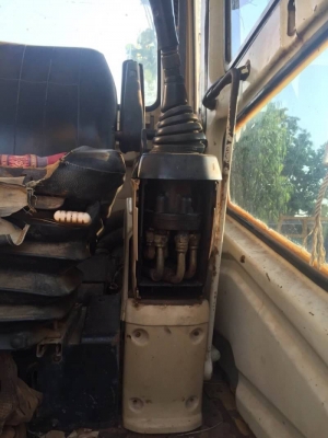 CATTERPILAR 320V1 ราคา 695,000 บาท เครื่องดี ปั้มแรง โช่หนา เอวแน่น ไฟฟ้าครบ เอกสารเล่มทะเบียน  รถอยู่ จ.นครพนม โทร&amp;ไอดีไลน์ 0610710295