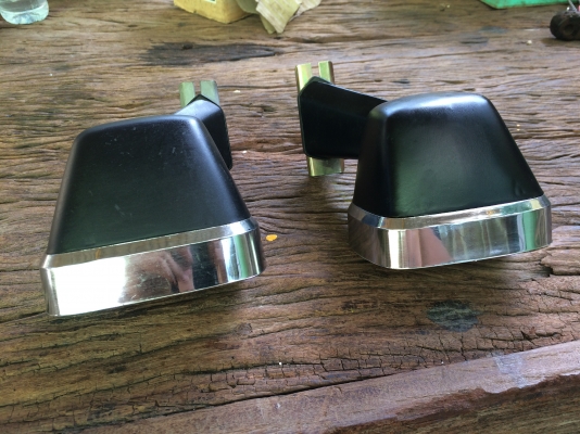 กระจกแก้ม retro ครบคู่ กระจกแก้ม retro ครบคู่