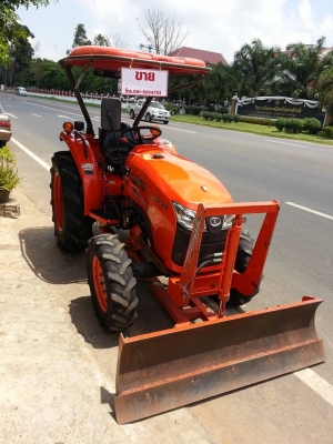 36แรง ใบมีด ผาน5*22 สีเดิมทั้งคัน พร้อมใช้งาน กันทรลักษ์ ศรีสะเกษ สนใจโทร.0816004753 ครับ...