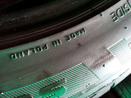 225/50R17 BRIDGESTONE POTENZA S001A รันแฟลต made in POLAND ชุด 4 เส้น tel.063-286-3551 , 081-427-3941 225/50R17 BRIDGESTONE POTENZA S001A รันแฟลต made in POLAND ชุด 4 เส้น tel.063-286-3551 , 081-427-3941