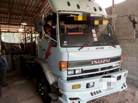 10ล้อหัวลากแท้240แรง นางฟ้า FXZ23KF R รถเดิมเคยเก็บสีมาแล้ว เล่มพร้อม