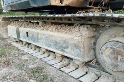 ขาย 315,000 บาท KOMATSU PC 120-3 สภาพพร้อมใช้งาน เครื่องเดิม ปั้มเดิม เครื่องปั้มดี พร้อม ทำงาน โซ่ช่วงสวย เอวแน่น ตัวเดินดี แรง รถทำงานไม่โหลด ไม่รัอน ใช้งานปกติ อยู่ทุกวัน เอกสารสัญญาซื้อขาย  รถอยู่ จ.ร้อยเอ็ด โทร&amp;ไอดีไลน์ 0610710295