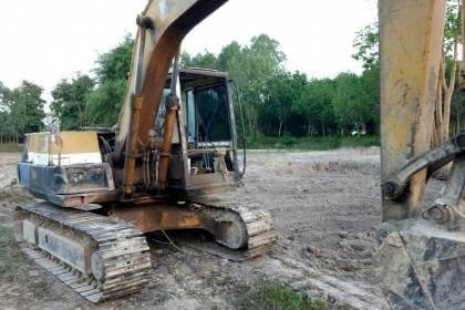 ขาย 315,000 บาท KOMATSU PC 120-3 สภาพพร้อมใช้งาน เครื่องเดิม ปั้มเดิม เครื่องปั้มดี พร้อม ทำงาน โซ่ช่วงสวย เอวแน่น ตัวเดินดี แรง รถทำงานไม่โหลด ไม่รัอน ใช้งานปกติ อยู่ทุกวัน เอกสารสัญญาซื้อขาย  รถอยู่ จ.ร้อยเอ็ด โทร&amp;ไอดีไลน์ 0610710295
