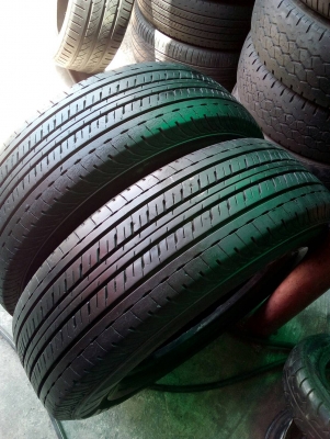 215/70R15  BRIDGESTONE DURAVIS R611  มี 2 เส้น tel.063-286-3551 , 081-427-3941