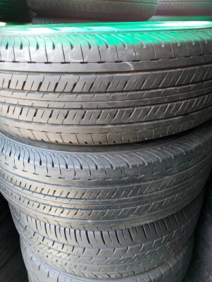 215/70R15 BRIDGESTONE DURAVIS R611 มี 2 เส้น tel.063-286-3551 , 081-427-3941 215/70R15 BRIDGESTONE DURAVIS R611 มี 2 เส้น tel.063-286-3551 , 081-427-3941