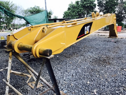 ขาย 330,000 บูมอามร์ยาว 18 ม.ถอดออกจาก CAT 320 D บูมอามร์ สวย อยู่ ปทุมธานี 090-772-3710 090-772-3708