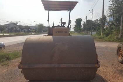 ขาย 395,000 บาท  รถบดสั่นสะเทือน BW210 สภาพพร้อมใช้งาน เอกสารใบซื้อขาย  รถอยู่ จ.อุดรธานี โทร&amp;ไอดีไลน์ 0610710295