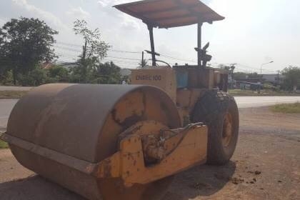 ขาย 395,000 บาท  รถบดสั่นสะเทือน BW210 สภาพพร้อมใช้งาน เอกสารใบซื้อขาย  รถอยู่ จ.อุดรธานี โทร&amp;ไอดีไลน์ 0610710295