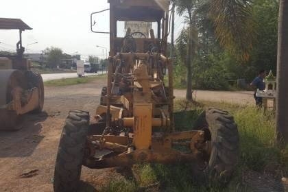 ขาย 485,000 บาท รถเกรด KOMATSU GD31RC-3A รถใช้งานได้ดีทุกระบบ เอกสารใบซื้อขาย ราคาต่อรอง  รถอยู่ จ.อุดรธานี โทร&amp;ไอดีไลน์ 0610710295