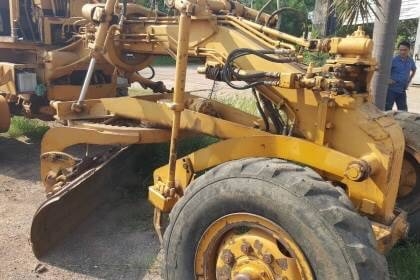 ขาย 485,000 บาท รถเกรด KOMATSU GD31RC-3A รถใช้งานได้ดีทุกระบบ เอกสารใบซื้อขาย ราคาต่อรอง  รถอยู่ จ.อุดรธานี โทร&amp;ไอดีไลน์ 0610710295