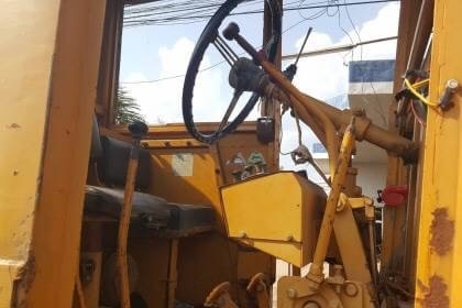 ขาย 485,000 บาท รถเกรด KOMATSU GD31RC-3A รถใช้งานได้ดีทุกระบบ เอกสารใบซื้อขาย ราคาต่อรอง  รถอยู่ จ.อุดรธานี โทร&amp;ไอดีไลน์ 0610710295