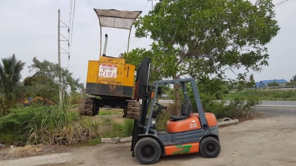 ขายด่วนยกดูจริงๆรถยกTOYOTA 6FG20ยก2ตันเสาสูง3เมตรเคื่องโตต้า4สูบ5Kเบนซินติดแก็สได้รถนอกเพิ่งนำเข้ามายังไม่เคยใช้งานในเมืองไทยเลย