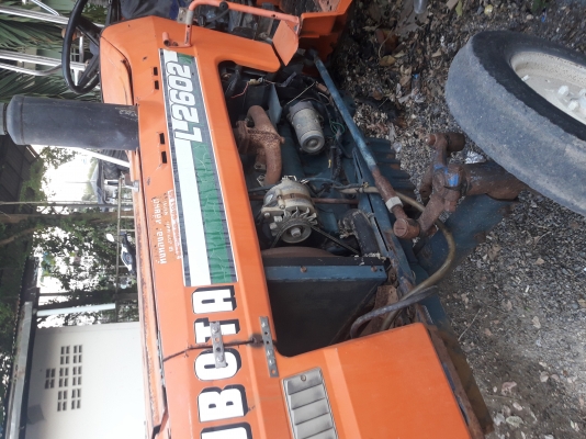 ขายรถไถคูโบต้า L 2602 เพลาเดียว สภาพพร้อมใช้งาน สีเดิม สภาพเดิมทุกอย่าง