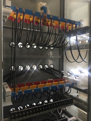 ขายตู้ Mdb Mian breaker Abb 400A breaker ย่อยของ Abb 17 ตัวพร้อม capbank 4 step สภาพพร้อมใช้งานครับ pipat 098-2641749 ขายตู้ Mdb Mian breaker Abb 400A breaker ย่อยของ Abb 17 ตัวพร้อม capbank 4 step สภาพพร้อมใช้งานครับ pipat 098-2641749